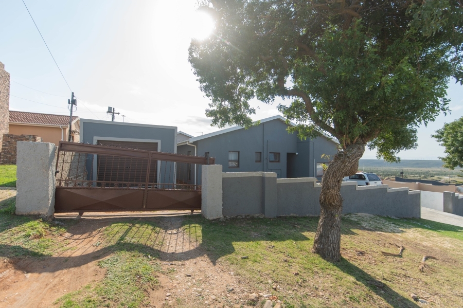 3 Bedroom Property for Sale in Kwamagxaki Eastern Cape